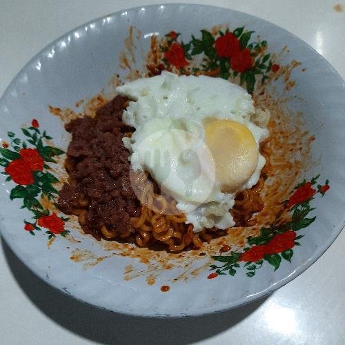 Mie Goreng Dobel Telor + Es Teh Manis menu Warkop 99, Kubang Sari 1
