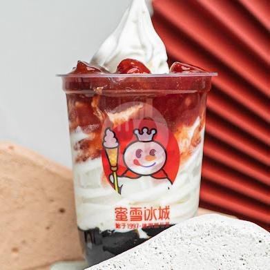 Strawberry Smoothies With Ice Cream menu Mixue Sindangkasih, Sindangkasih Regency 1