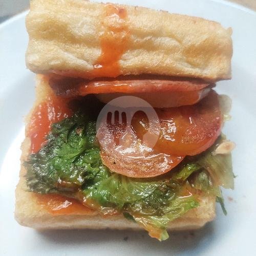Roti Lapis Daging menu Ropankkus, Jebres