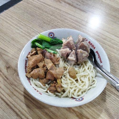 Mie Ayam Bakso Special menu Bakso Pak Djoni, Jl. Tinosidin 391A Ngestiharjo Kasihan Bantul