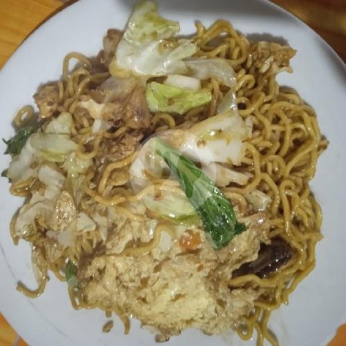 bakmi goreng .ayam.bakso.telur. Krupuk menu Bakmi Surabaya Cak Maman, Pedurungan