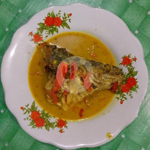 Mangut Kepala Manyung menu Warung Makan Ikan Segar Pak Parno - Blondo