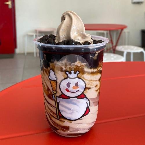 Grape sundae menu Mixue Kedawung Cirebon, Kedungjaya