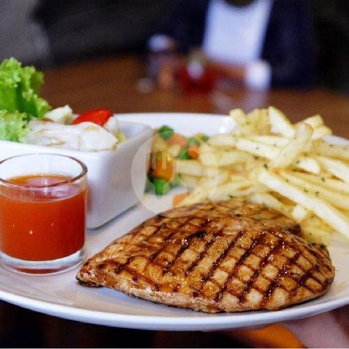 Chicken Cordon Bleu menu Seimos, Regol