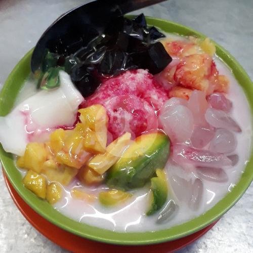 Sinar Garut Boxing Cafe: Surga Kuliner Es dan Makanan Ringan di Tanjung Duren