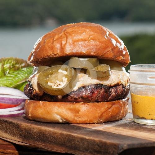 Beef Onion Crunch Burger menu Keblenger Burger, Kemayoran