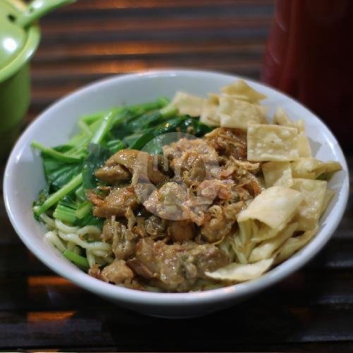 Nostalgia dan Kenangan di Depot Bakso dan Mie Ayam Bejo, Kenjeran Surabaya