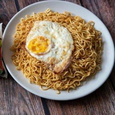 indomie goreng rendang menu warmindo & warkop ambond. kawi 1