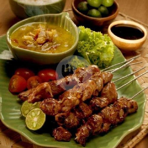 Nasi + Ayam Goreng menu Lalapan Cak Midi, Cengger Ayam