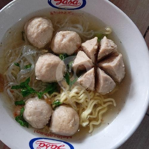 Review Mie Ayam Bakso Royal di Krodan: Tempat Cozy dengan Bakso Juara