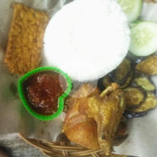 Nasi Ayam dada Geprek,es Teh,Tahu,Tempe Komplit menu Warung Pecel Lele Mas Boy, Banguntapan