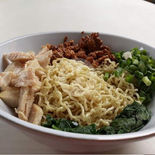 BAKMI KARET ISI DAGING BABI KECAP menu BAKMI KARET 5R Pejagalan-pekojan