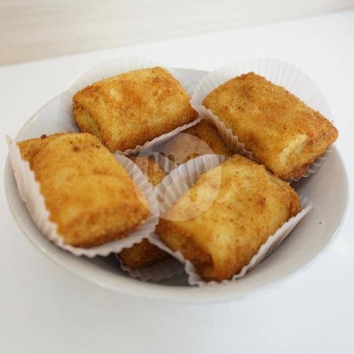 Roll Cake Keju/Nanas menu Vitany Bakery, Sunter