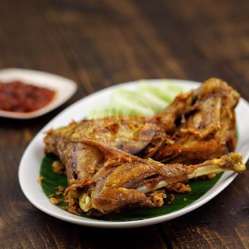 Rempelo Ati menu Ayam Goreng & Sop Buntut Cokro Gedongkuning, Banguntapan