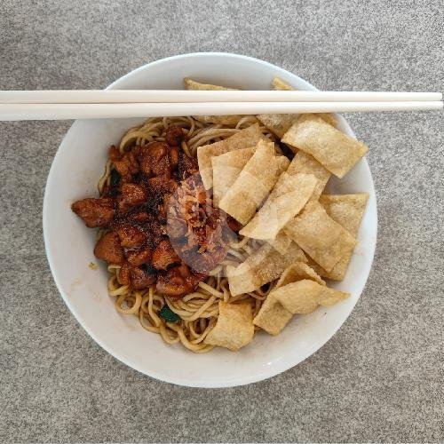 Review Makanan Lezat di Geprek Say By Shandy Aulia, Padang Review Makanan Lezat di Geprek Say By Shandy Aulia, Padang