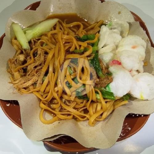 Tamie Capcay menu Nasi Goreng Yucofiram, Candi Panggung