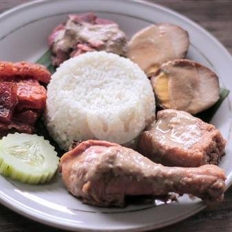 Nasi Gunung Sari Special menu Tumpeng Solo, Banjarsari