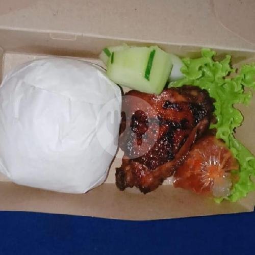 Nasi Sayap Goreng menu Ayam Bakar Pak Ulus, Ngemplak