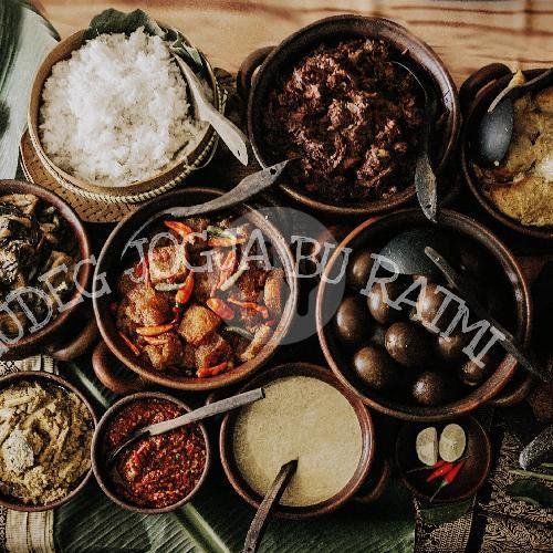 Review Gudeg Bu Ratmi: Surga Kuliner Gudeg di Klojen
