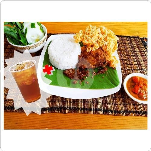 Paket 2 (Nasi Ayam Tulang Lunak Laos + Es Teh) menu Ayam Tulang Lunak Mbak Sari