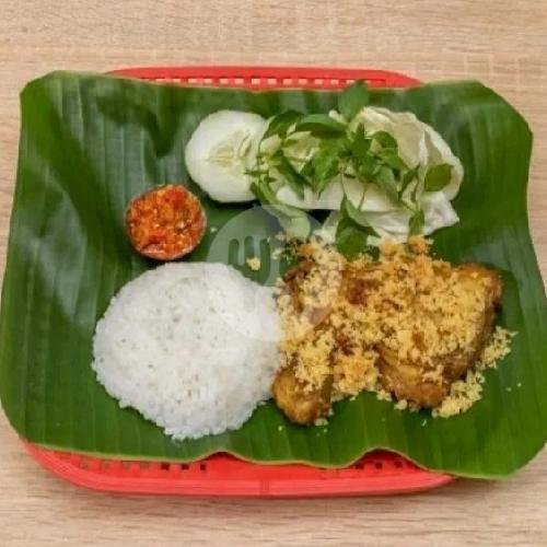 Promo Paha Atas Goreng Kremez Box+ Es Teh menu Gerobak Kremez, Bumi Lawean