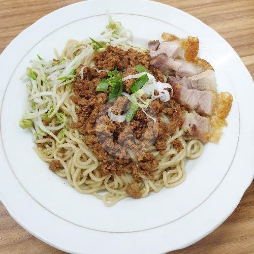 Mie Titee menu PigGoo Kitchen, Baciro