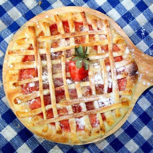 Deluxe Beef Carbonara menu Pizza Dante Semarang
