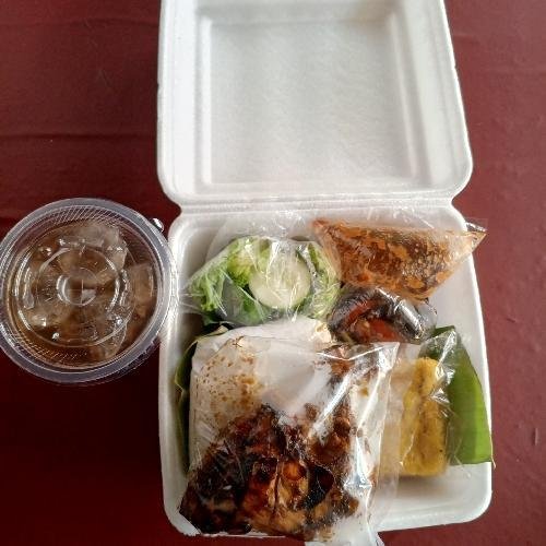 Paket Hemat Ayam Bakar menu Ayam Bakar Pak Kumis 3, Cihanjuang