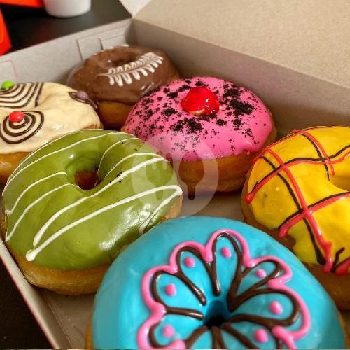 Review Donat Si Bungsu Unsil: Surga Donat di Tasikmalaya yang Wajib Dikunjungi