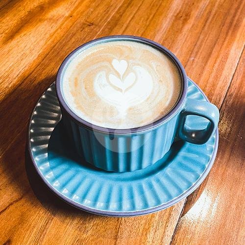 Ice Pistachio Latte menu Midori Coffee Menteng
