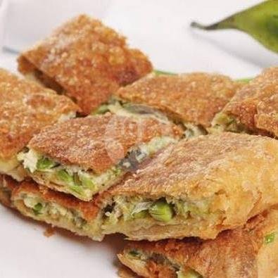 Black Forest menu Martabak Bangka Restu Qita, Manyar Raya