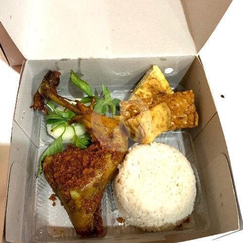 Paket Joss 3 + Nasi menu Ayam Goreng Kampung Kali, DI Panjaitan