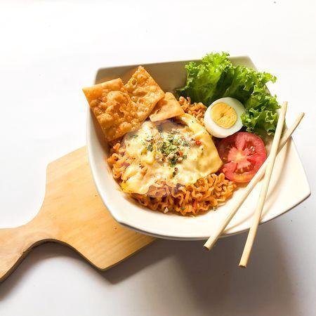 Banana Balut Coklat menu Mie Setan Cijerah, Melong
