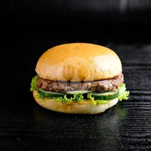 Beef Burger menu Burgerax KWB, Diponegoro