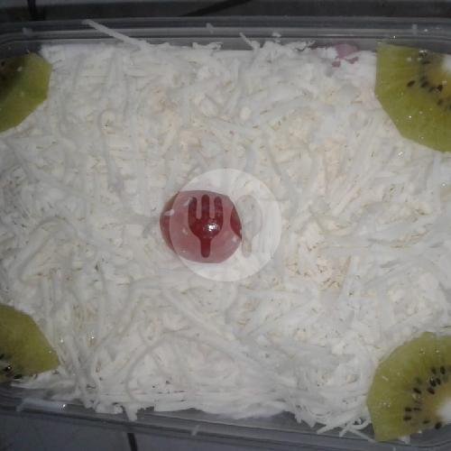 1 Box Salad Buah, Ukuran 650 Ml, Isi  apel Melo Anggur Naga Jeli menu Rujak Uleg Dan Sop Buah Pak Januri, Duren Sawit