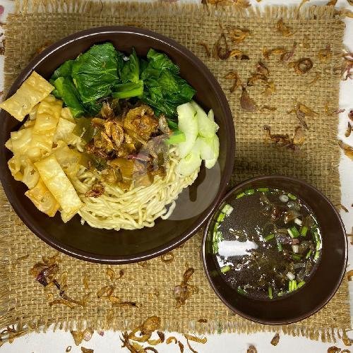 Mie extra Ayam menu Mie Ayam Bakso Solo Mbak Mira, Kesatrian