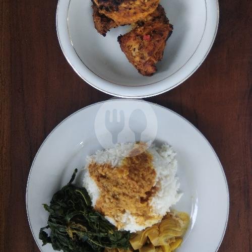 Nasi Ayam Gulai menu Rumah Makan Padang Nasi Bundo Baru, A. Yani
