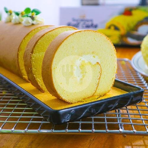 Vanilla - Pineapple menu Surabaya Roll Cake, Wonocolo