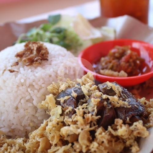 Warung Penyetan Bu Wid: Surga Kuliner Terjangkau di Yogyakarta