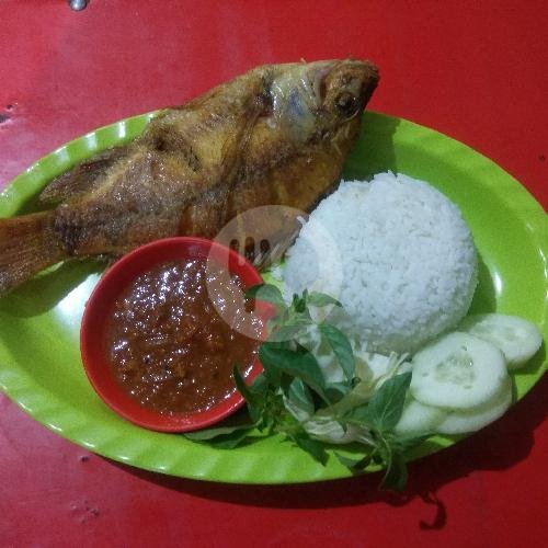 Nasi Uduk + Nila Bakar + Sambal menu Pecel Lele Lamongan Mas Joy, Ruko Babarsari