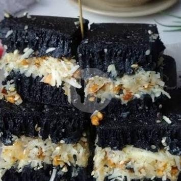 Black Forest Coklat Keju Susu menu Martabak Manis Abah Tasik, Larangan