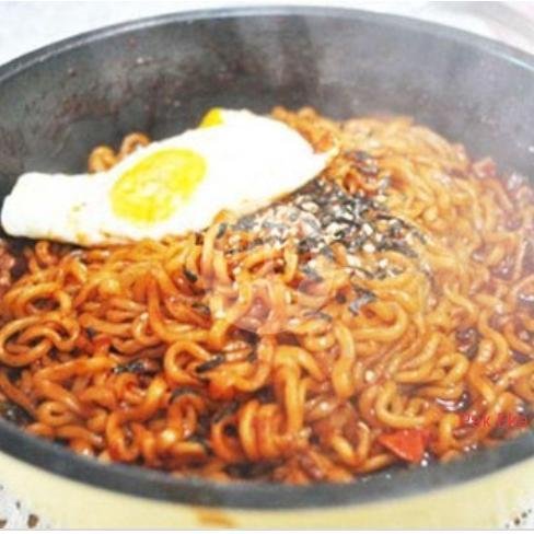 Mie Korea + Telor Ceplok menu Ayam Bakar Dan Goreng Pak Eka, Pilang Raya
