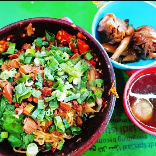 Mie Ayam Pangsit Bakso (Level Pedas) menu Mie Ayam Cabe Uleg Geluk, Cempaka Putih