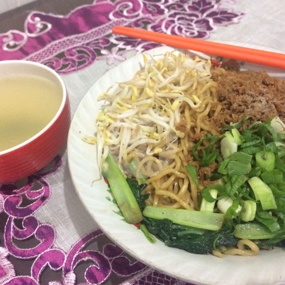 Mie Ayam Bakso Pangsit menu Mie Ayam Bangka Awat, Rukan Grand Galaxy City