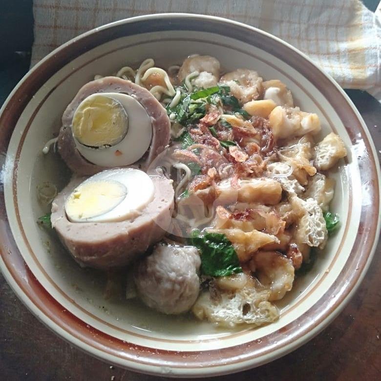 Kerupuk menu Bakso Daging Sapi & Mie Ayam 