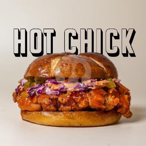 Hot Chick menu Burnt, Cikajang