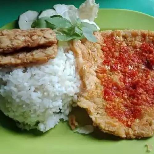 Nasi + Tahu Tempe Geprek + Lalapan menu Ayam Geprek Capcuzzz, Puspowarno