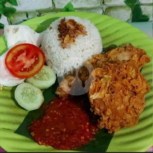 Gado-gado Komplit Lontong menu Warung Pecel Emak, Kebon Kacang
