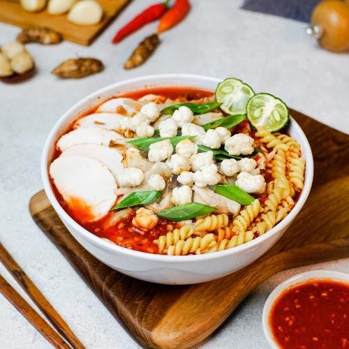 Mie Tahu menu Seblak AA Bandung, Hasanudin