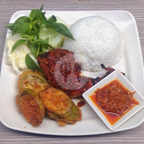 Nasi Ayam Bakar menu Lalapan Rizky, Kedungkandang